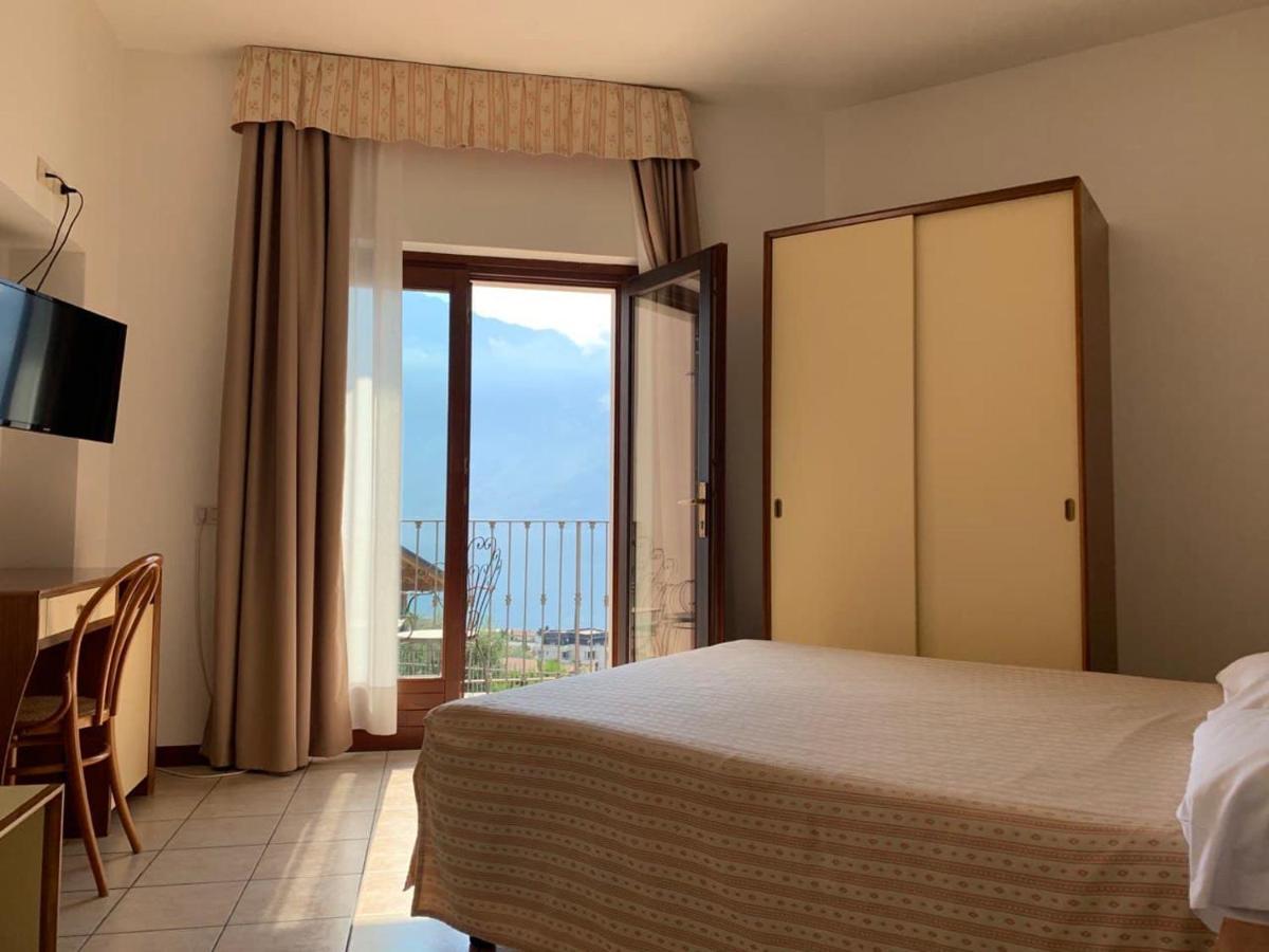 Belvedere Hotel Limone sul Garda